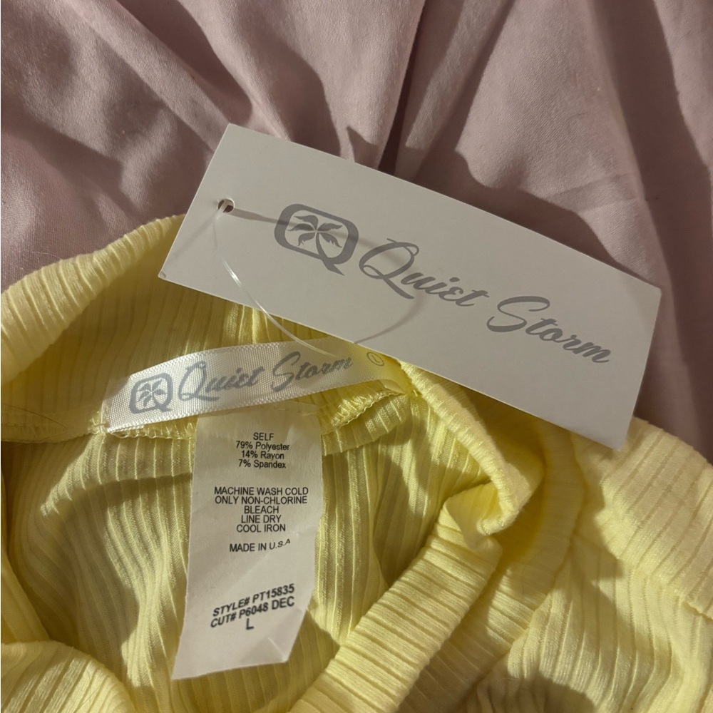 Yellow Ribbed TankTop - Picture 3 of 3